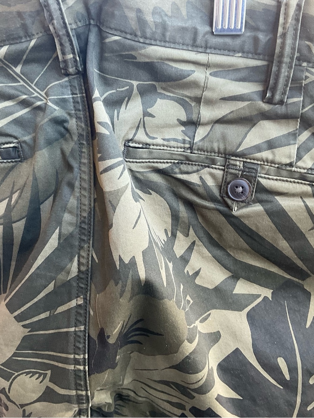 Ralph Lauren Men's Stretch Classic Fit Palm-Camo Chino Pant 38T/36
